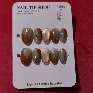 Handmade Press-On Nails in Brown, Mint & Pearl